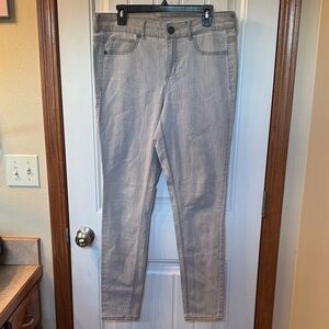 Maurices Light Gray Skinny Jeans